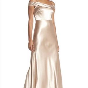 ✨Jenny yoo latte serene satin off shoulder dress✨